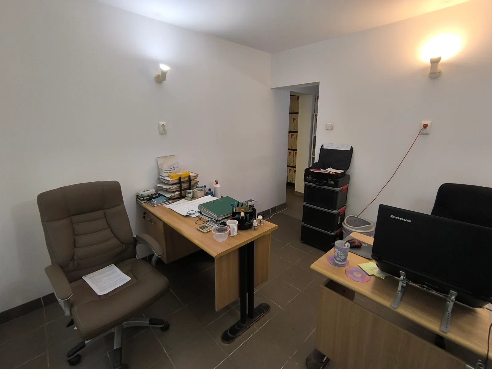 NAVODARI - 3 Camere cu iesire in strada ! - foto 12