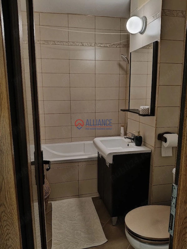 Închiriez apartament 3 cam, inel II - foto 7