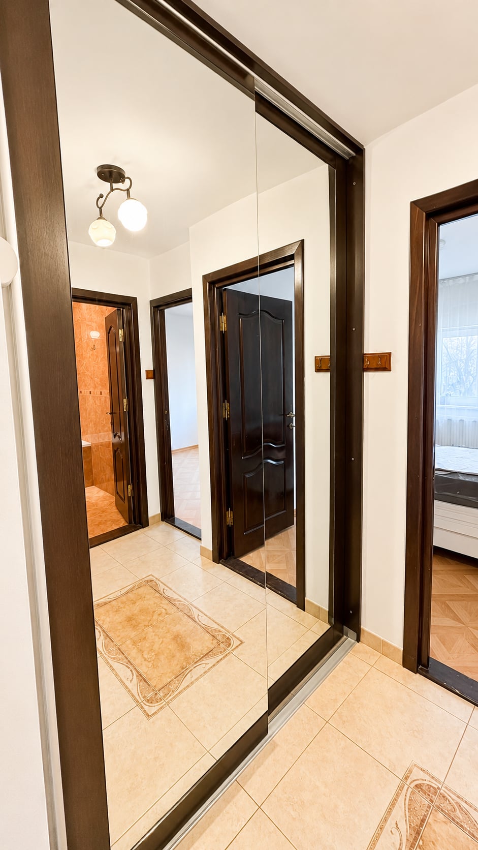 Apartament 3 camere decomandat de vânzare în Obcini, Suceava – Etaj 1 - foto 8