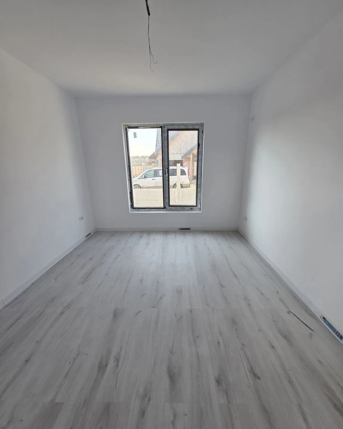 Vila Pe+M-5 camere-Vedere la Padurea Teghes-Domnesti - foto 11