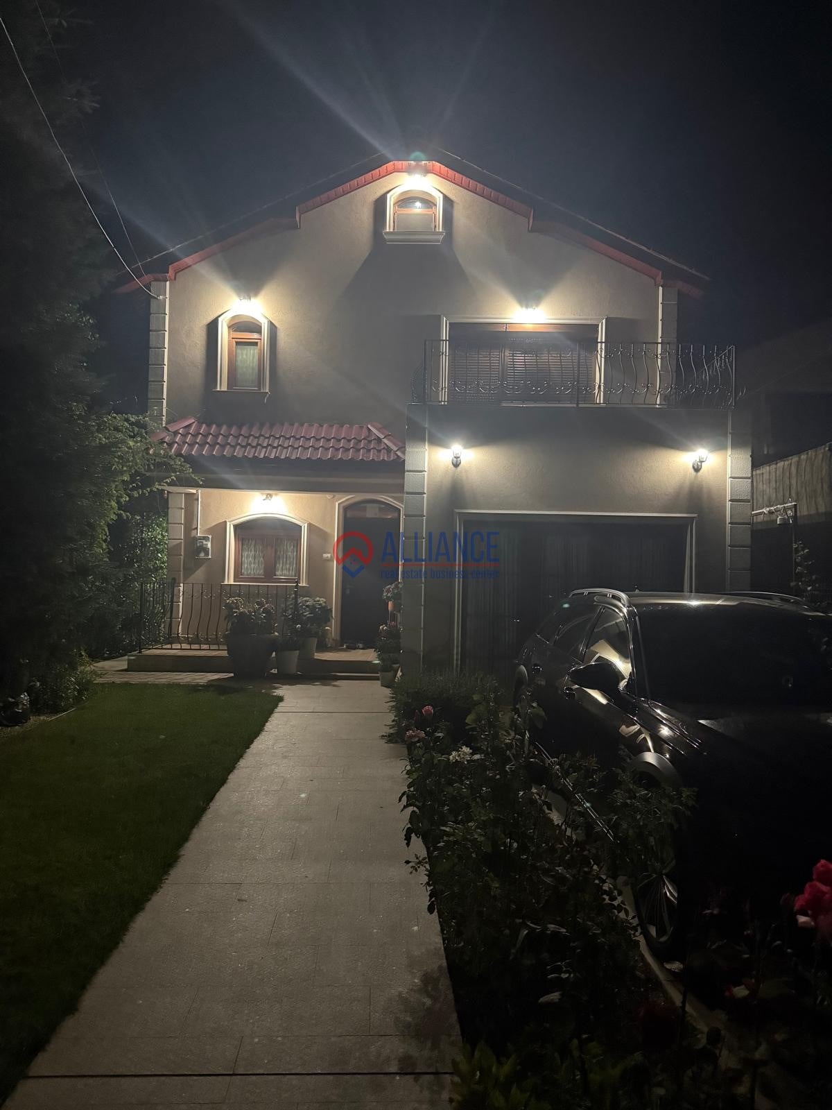 Vilă P+1 renovată complet în Cumpăna, teren 800 mp, garaj, șemineu și foișor - foto 2