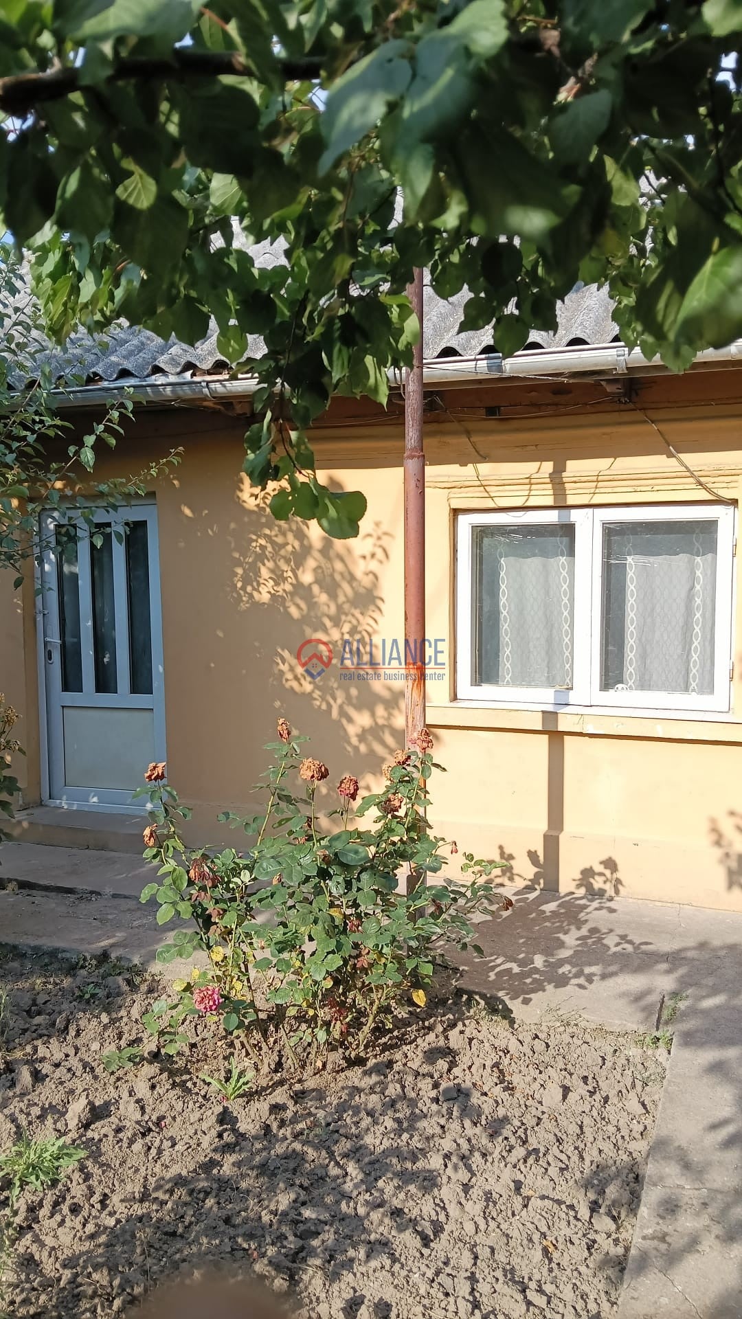 Casa zona Bratianu cod ( 012 )