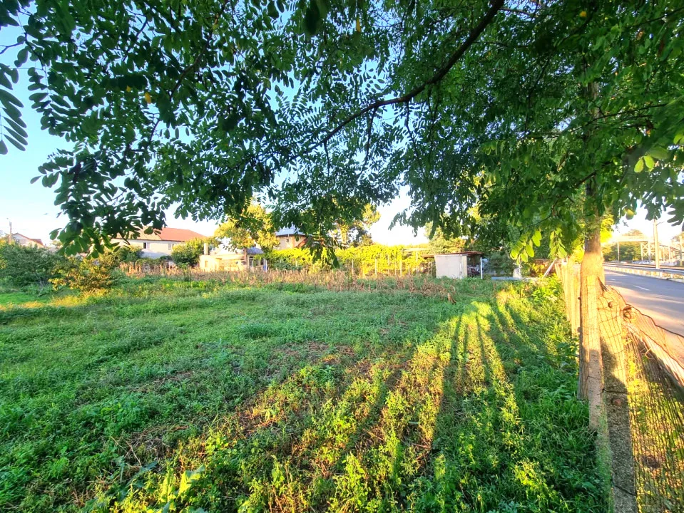 VALU LUI TRAIAN  - Teren 1000mp deschidere 20m - foto 4