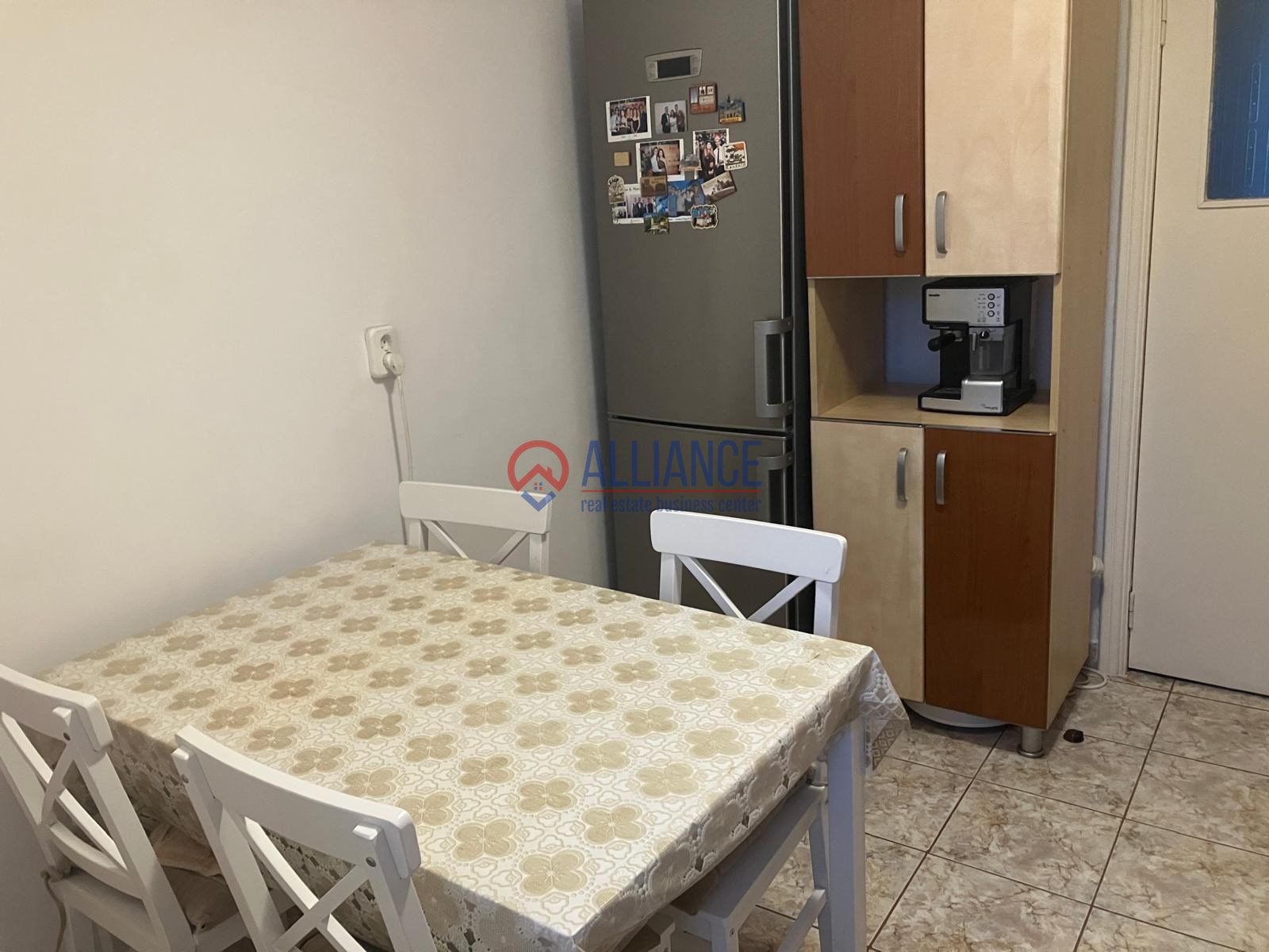 Inchiriez  apartament 3 camere/ Inel 2 - foto 3