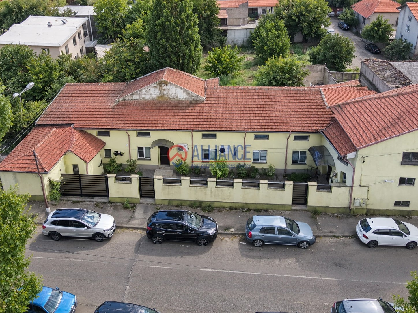 Casă 5 camere, ICIL, curte pavată, 2 parcări - Imagine principala