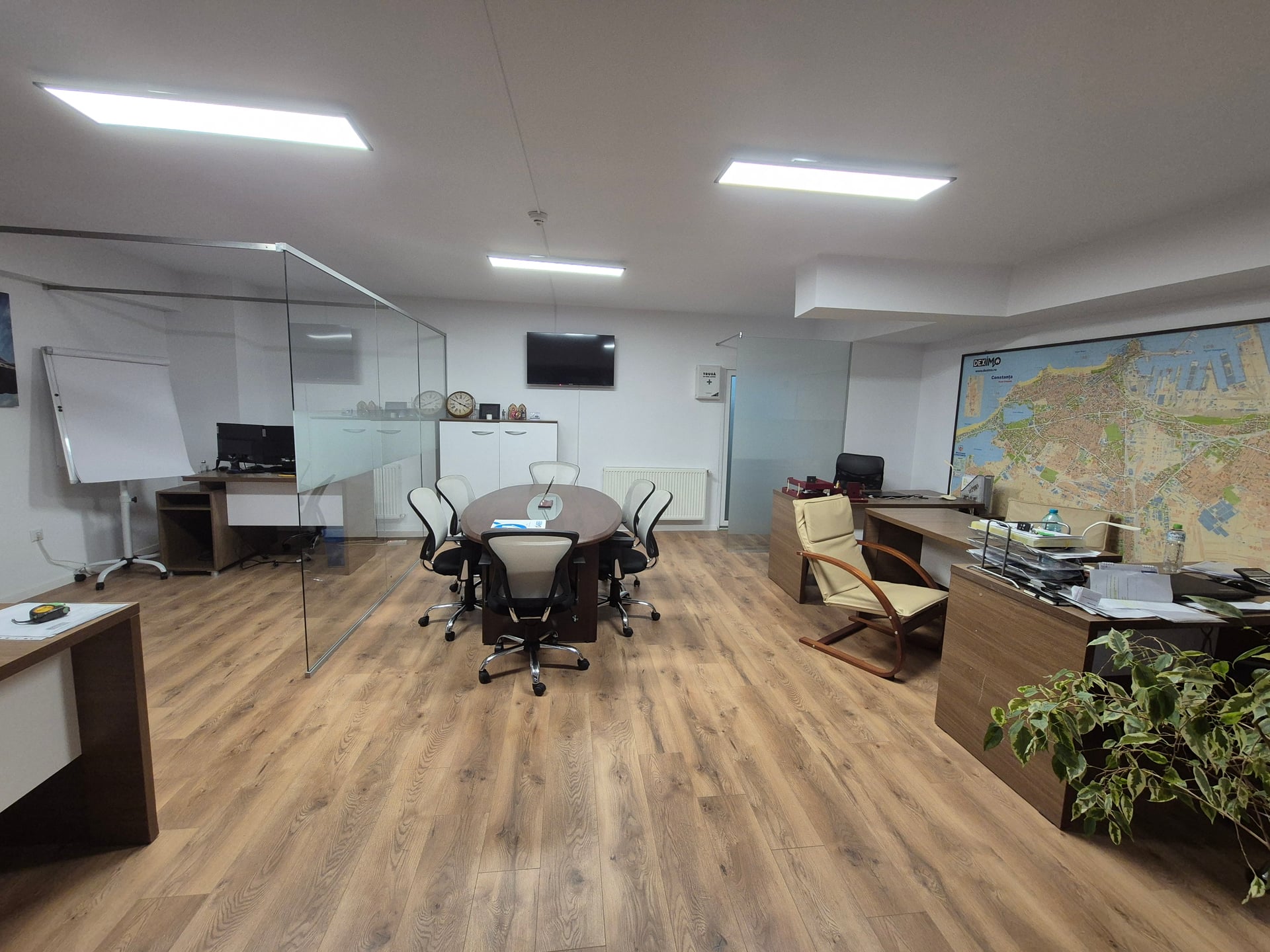 Spațiu comercial, Tomis Nord Euromaterna, terasă, parter, vitrina