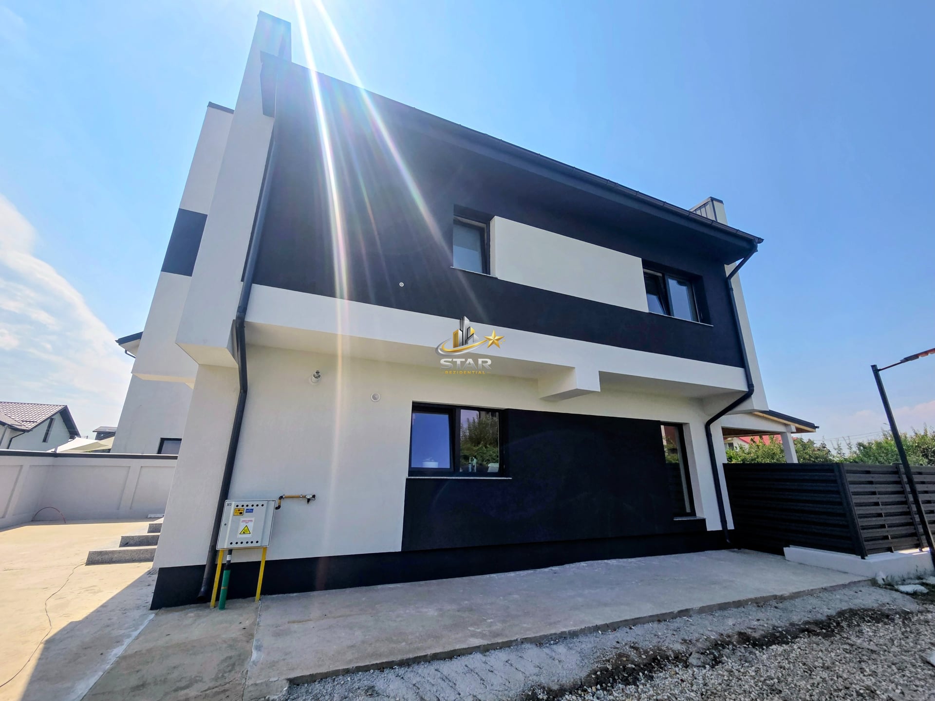 Vila 4 camere-Teren 400 mp-Finisaje Premium+Climatizare - foto 2