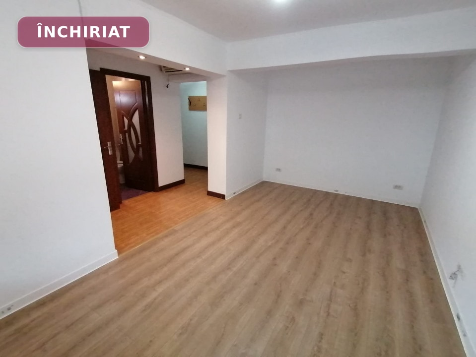 CENTRU - Birou pe Bdul Mamaia-Capitol - Imagine principala