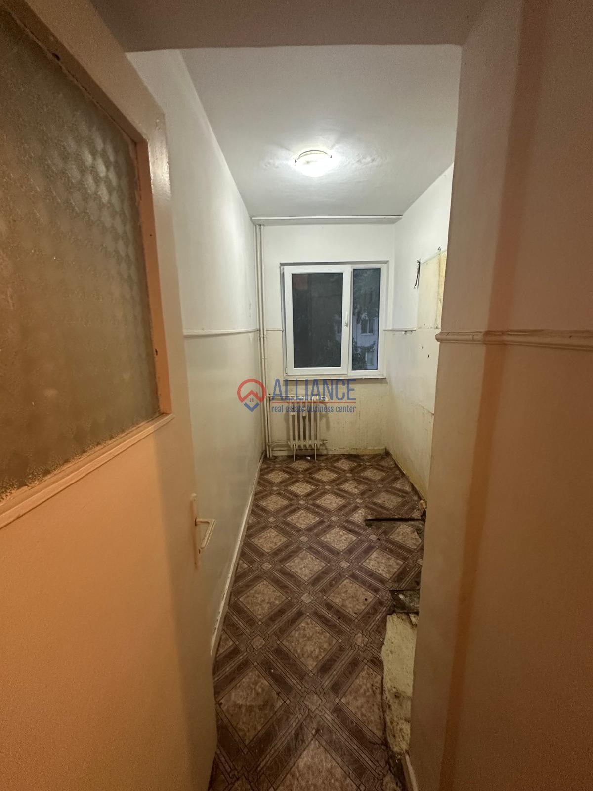 Apartament 2 camere în Km 4-5, etaj 2, balcon - foto 4