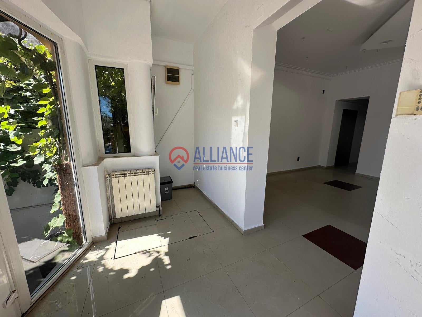 Închiriez spatiu comercial pe Mircea, Stradal, 60 mp - foto 8