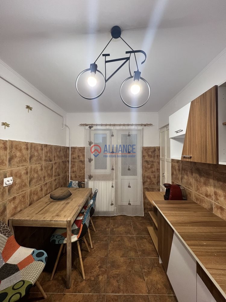 Inchiriere apartament Capitol de 2 camere/ termen lung / centrala proprie - foto 7