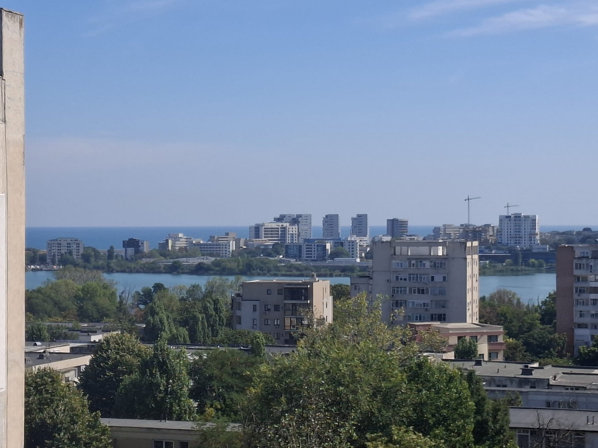 Apartament modern cu panoramă deosebită Tomis Nord, zona Tic Tac - foto 4