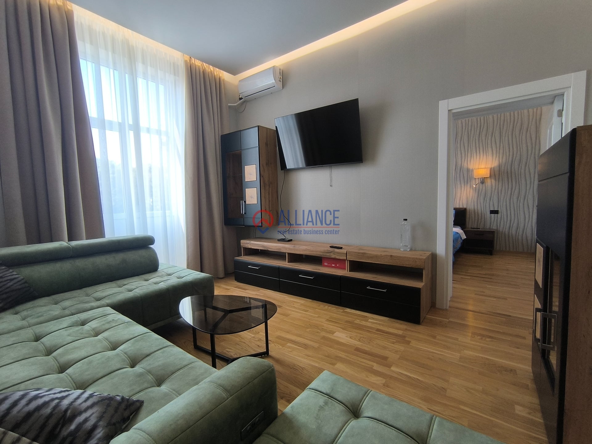 CENTRU HOTEL GRAND- Cladire de birouri emblematica ! - foto 20