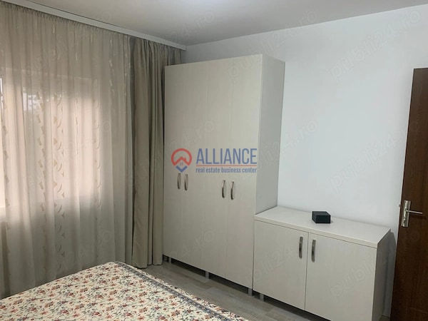 Inchiriez apartament 2 camere, zona Trocadero, 50 mp, centrala proprie - foto 9