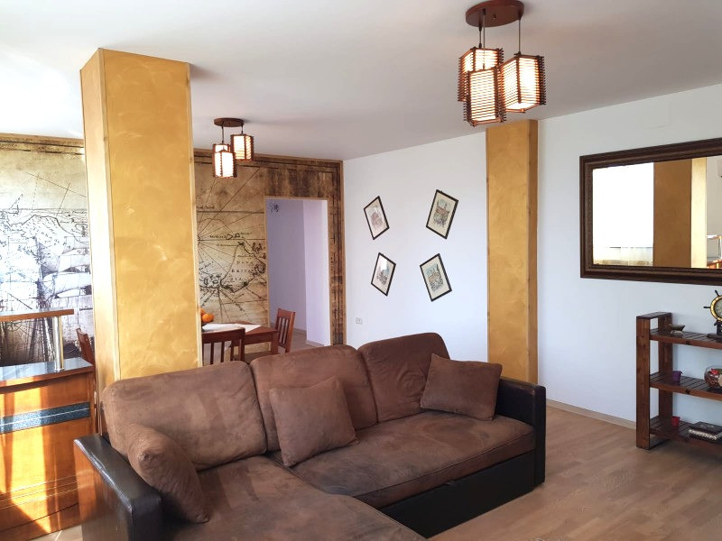 BULEVARDUL MAMAIA - Apartament de 3 camere in vila TERMEN REDUS! - foto 3