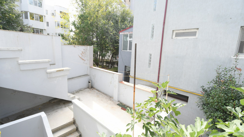 Capitol Bulevardul Mamaia Vila D+2E+M - foto 27
