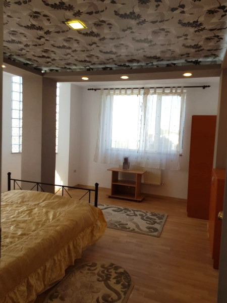 BULEVARDUL MAMAIA - Apartament de 3 camere in vila TERMEN REDUS! - foto 10