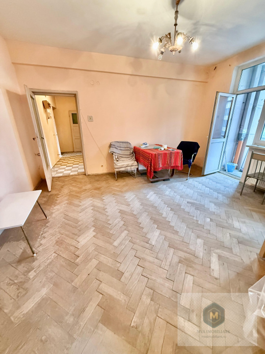 Metrou Lujerului - ap. 3 camere - necesita renovare completa - Imagine principala