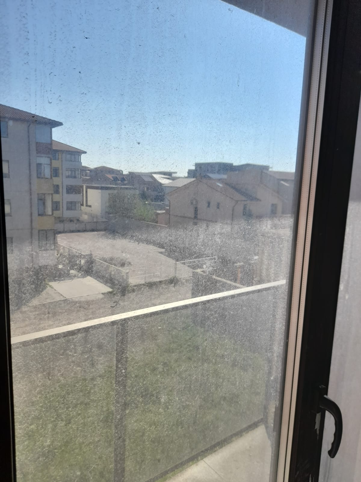COMPOZITORI (COD 01) Garsoniera la „alb„ cu loc de parcare! - foto 6