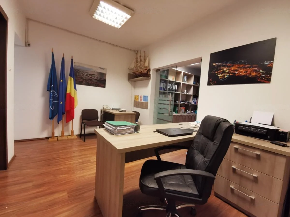 CENTRU (Cod 01) - Unicat, pe Bdul Mamaia cladire de birouri!