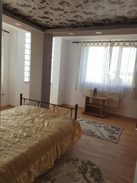 BULEVARDUL MAMAIA - Apartament de 3 camere in vila TERMEN REDUS! - foto 11